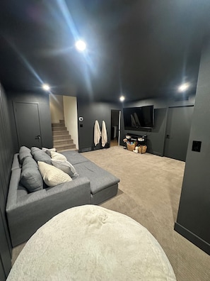 TV connectée, cheminée, imprimantes