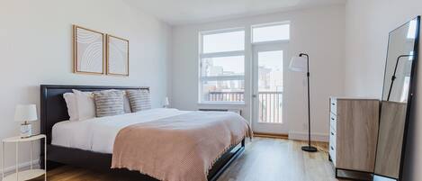 2 habitaciones, tabla de planchar con plancha, wifi y ropa de cama