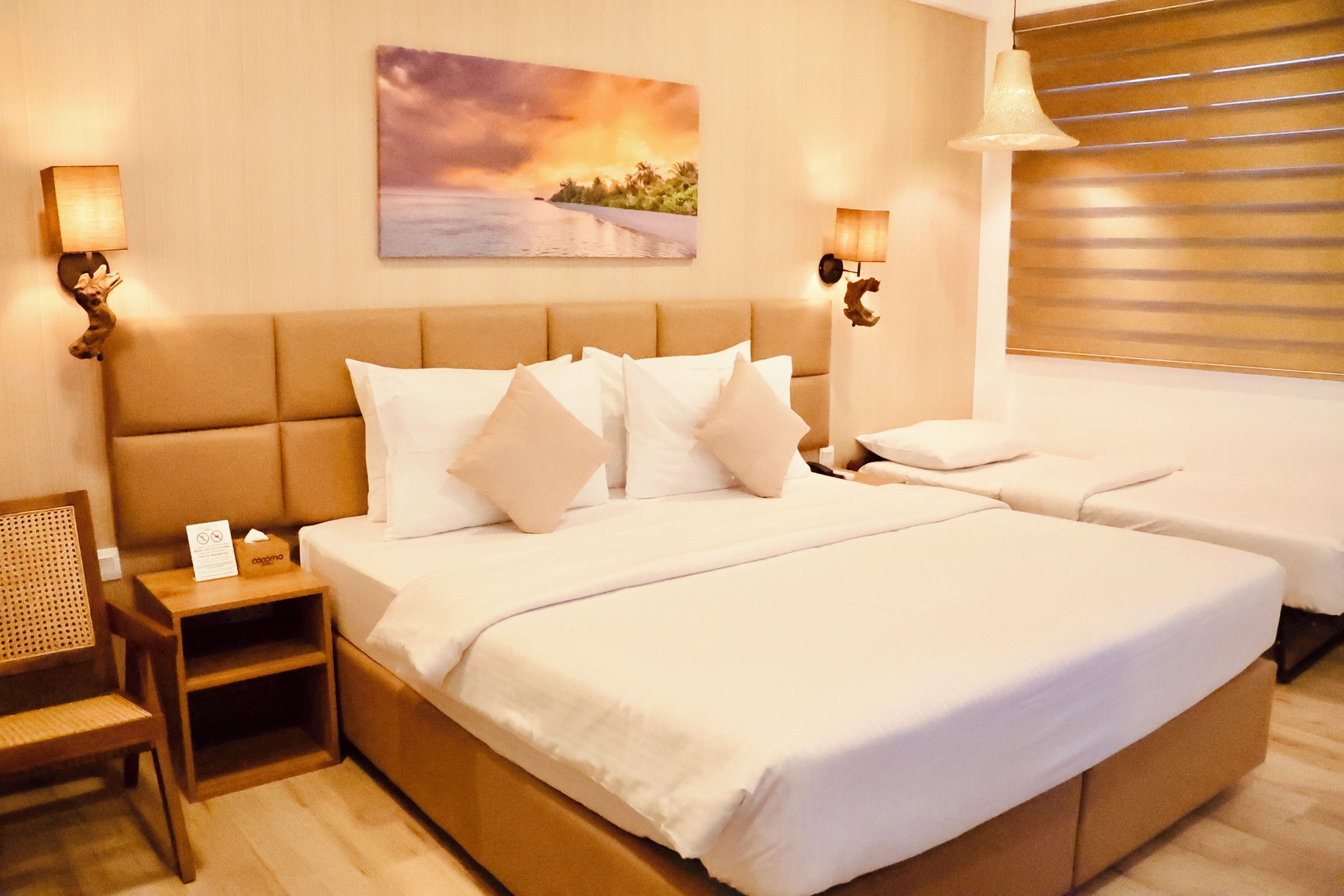 Tremannsrom – standard | Sengetøy av topp kvalitet, dundyner og memory foam-senger