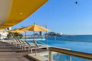 Apartamento | Piscina | Piscina externa