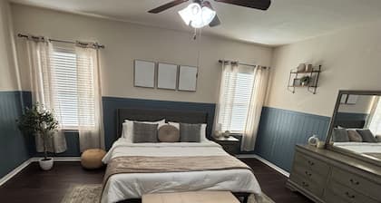 Spacious 4BR/2.5bath/Game RM/Pet Friendly house- Extended Stays Welcome