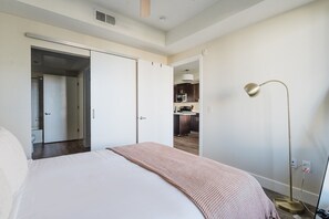 1 bedroom, iron/ironing board, WiFi, bed sheets