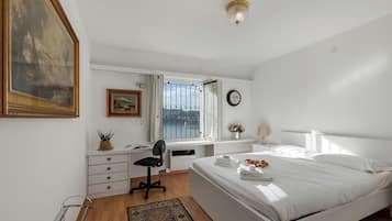 3 Schlafzimmer, BĂŒgeleisen/BĂŒgelbrett, kostenloses WLAN, BettwĂ€sche