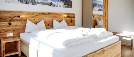 4 bedrooms, WiFi, bed sheets