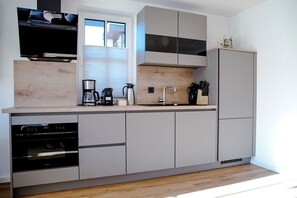 Unclassified image, 5 of 34, button