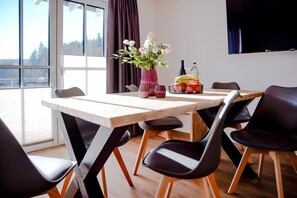 Unclassified image, 3 of 34, button