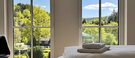 4 camere, Wi-Fi, lenzuola