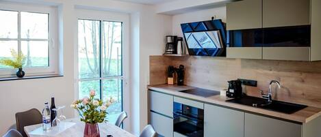 Fridge, microwave, oven, stovetop