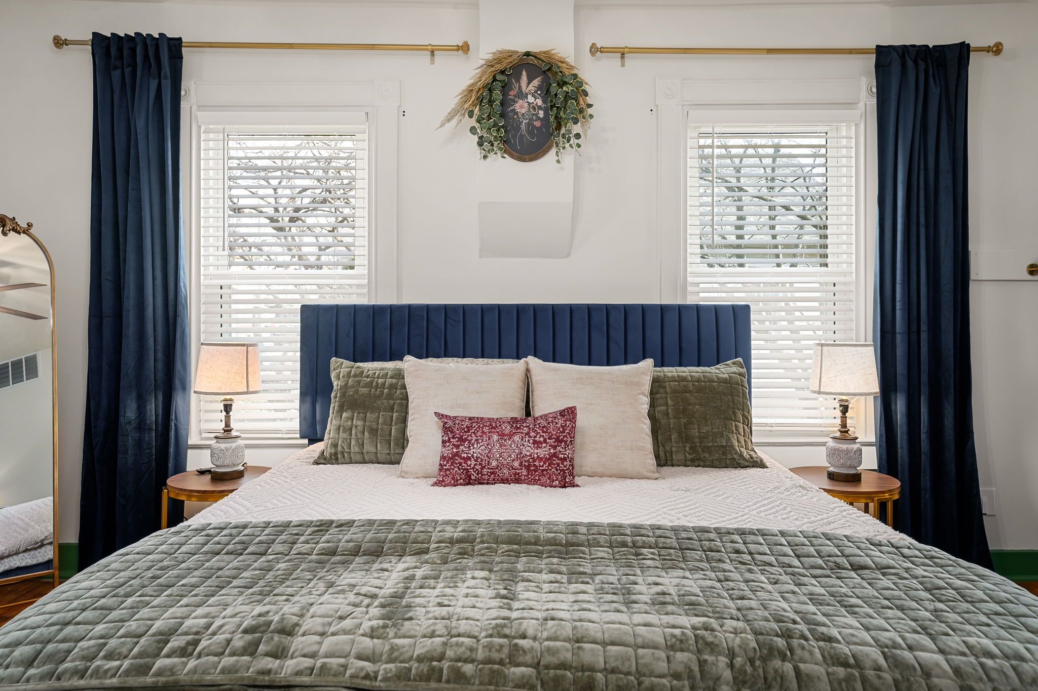 4 chambres, fer et planche à repasser, Wi-Fi, draps fournis