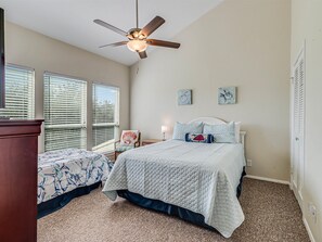Condo, 2 Bedrooms | 2 bedrooms, iron/ironing board, free WiFi - Bayfront Shores Rryc47 2 Bedroom Condo (Rockport)