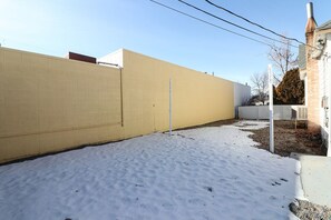 House, 2 Bedrooms | Property grounds