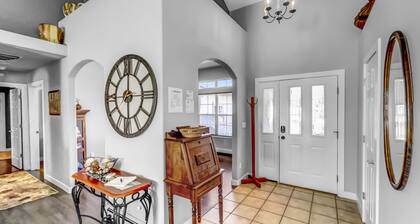 Paradise Hills Oasis 4 Bedroom Home