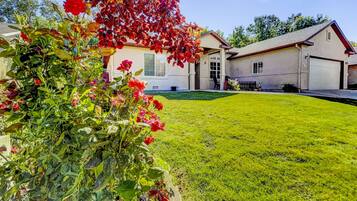 House, 4 Bedrooms | Kawasan hartanah