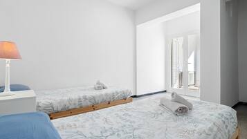 5 chambres, fer et planche Ă repasser, accĂšs Internet, draps fournis