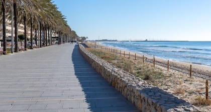 Maison Ă 100m plage avec 2 piscines et barbecue