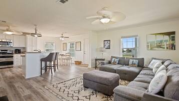 House, 3 Bedrooms | Living area | Smart TV, streaming services