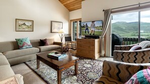 Condo, 4 Bedrooms | Living area - 100 Ridgepoint 4 Bedroom Condo (Avon)
