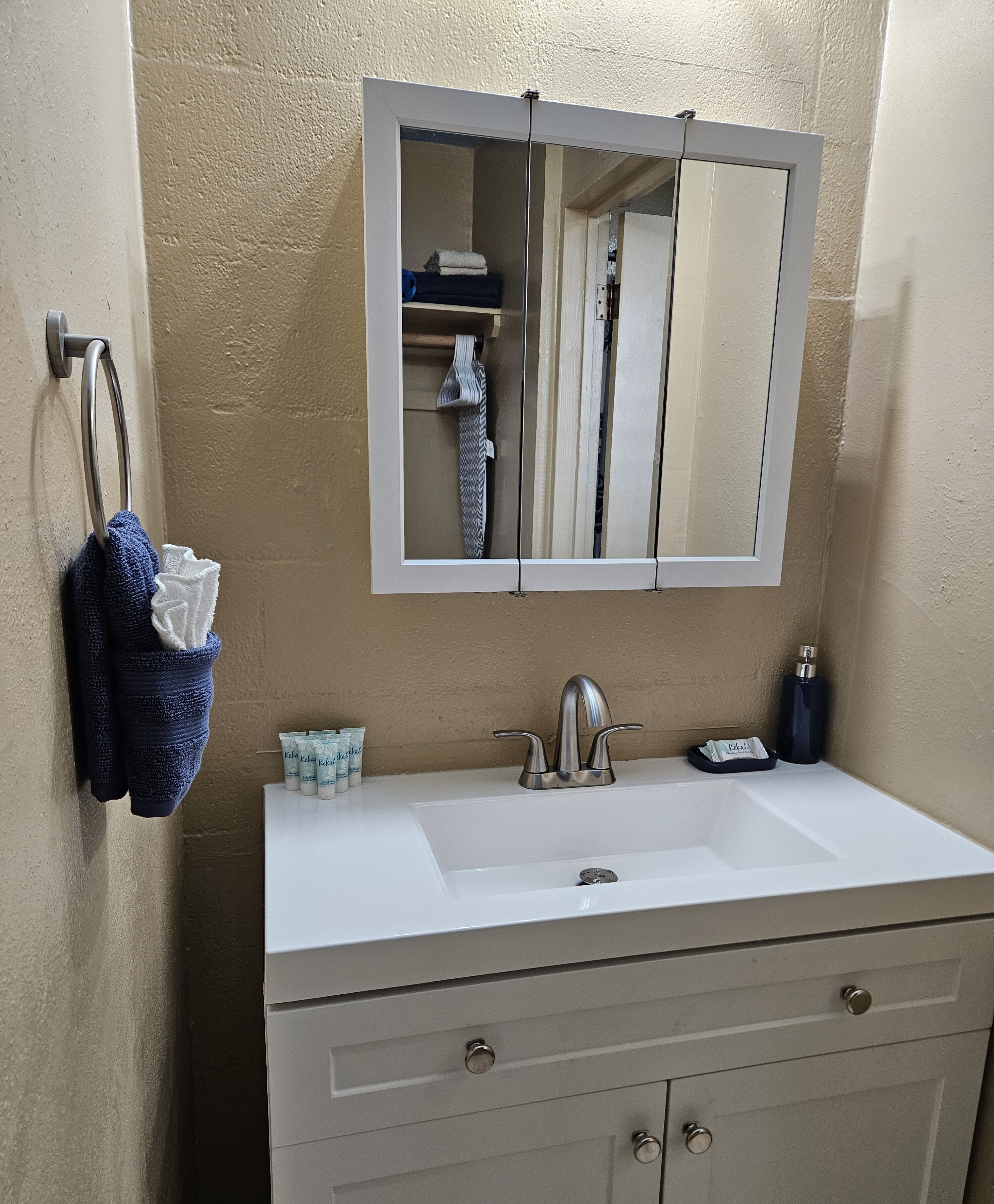 Hair dryer, towels