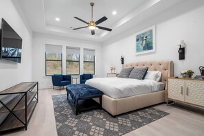 3 bedrooms, WiFi, bed sheets