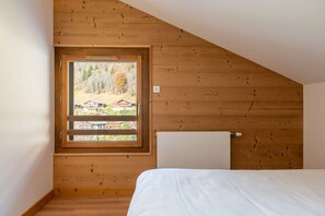 4 bedrooms, free WiFi