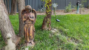 House, 1 Bedroom | Exterior detail