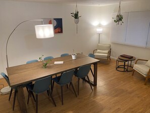 Dining - Vegas Oasis 4BR Pool + Patio Near Strip & Airport (Las Vegas)