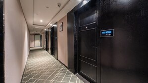 Unclassified image, 2 of 74, button - Pazhou XANA Deluxe International Hotel Pazhou Convention and Exhibition Center Changgang Subway Metro Branch - Free Shuttle Bus to Canton Fair Complex During Canton Fair Period (Guangzhou)