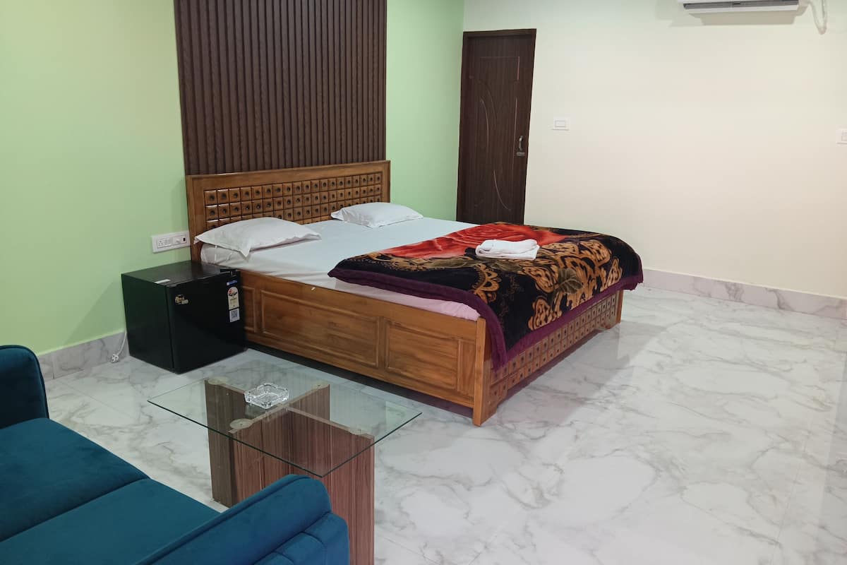 Comfort Double Room, 1 Bedroom, Garden View | Desk, free WiFi