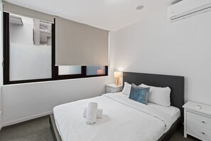 1 bedroom, iron/ironing board, WiFi