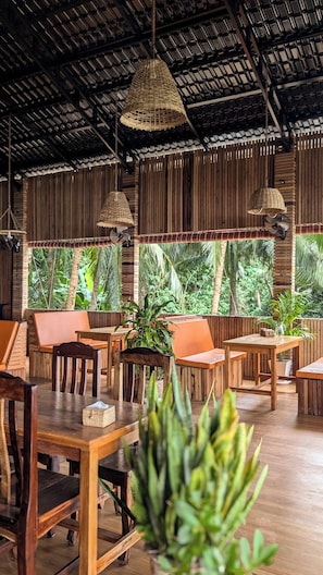 Restaurant - Skybar (Koh Rong)