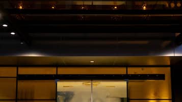 Mặt tiền nơi lưu trú