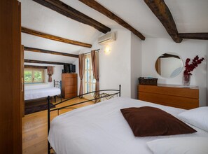 Villa | 2 bedrooms - Villa Ida With View (Visnjan)