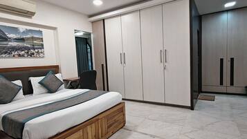 Deluxe Room | 办公桌、笔记本电脑工作区、折叠床/加床(额外收费)、免费 WiFi