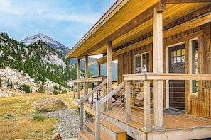 Terrace/patio - < 1 Mi to Chico Hot Springs: Mtn-View Hideaway! (Pray)