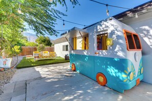 Children’s area - 2 Mi to Dtwn: Vintage-Inspired Gem in Palm Springs (Palm Springs)