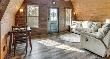 Hot Tub, Fire Pit, BBQ, On-Site Pond: Kenton Cabin