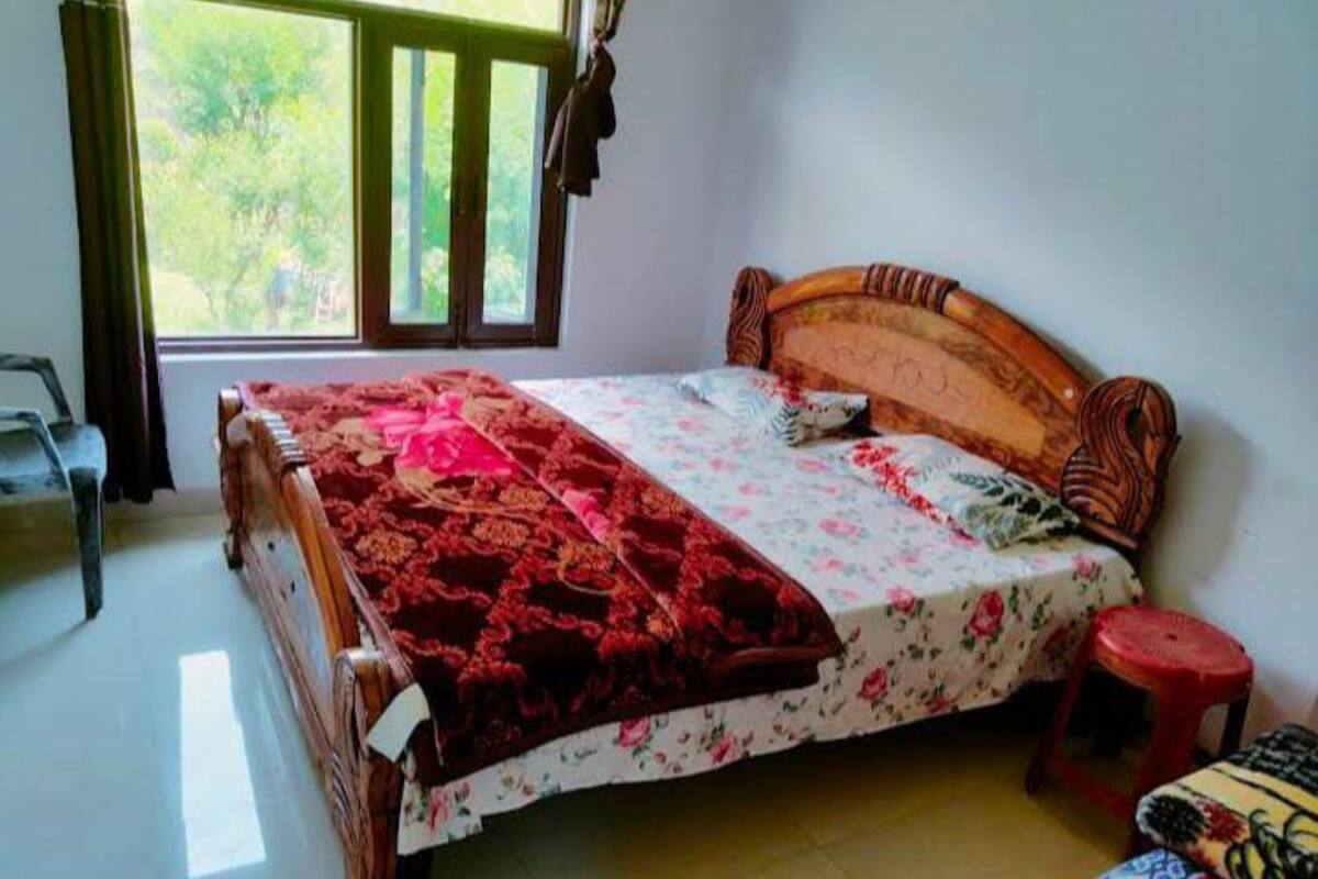 Deluxe Double Room | Free WiFi, bed sheets