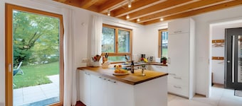 Holiday Home 'Lug Ins Tal - Ferienhaus' with Mountain View, Private Terrace and Wi-Fi