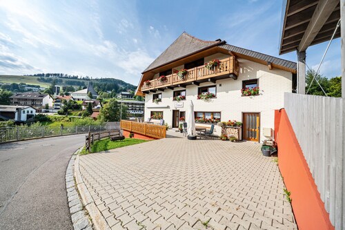 Apartment 'Abendsonne' with Mountain View, Shared Terrace and Wi-Fi