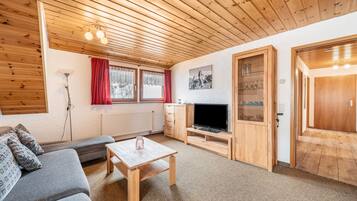 Fernseher, Stereoanlage