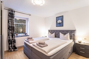 2 Schlafzimmer, Bügeleisen/Bügelbrett, kostenloses WLAN, Bettwäsche