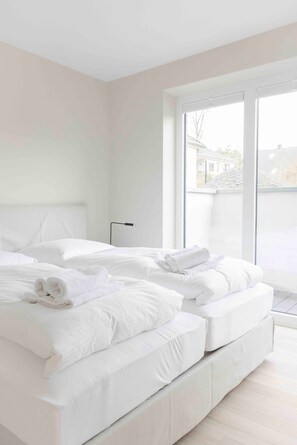 1 bedroom, free WiFi, bed sheets - Apartment 'Riva' with Private Terrace and Wi-Fi (Sankt Peter-Ording)
