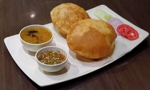 Daily buffet breakfast (INR 500 per person)