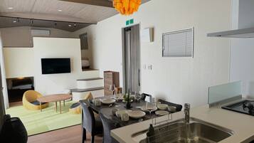 Mizunara (Up to 5 Guests): Open-Air Cypress Bath & BBQ Grill Included, Non Smoking | 1 bedroom, individually decorated, individually furnished, free WiFi