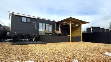 Basic House, Garden View | 1 bedroom, individually decorated, individually furnished, free WiFi