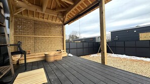 Harunire (Up to 5 Guests): Open-Air Cypress Bath & BBQ Grill Included, Non Smoking | 1 bedroom, individually decorated, individually furnished, free WiFi - Solana Karuizawa Villa (Miyota)