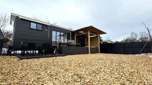 Classic House, Garden View | 1 bedroom, individually decorated, individually furnished, free WiFi - Solana Karuizawa Villa (Miyota)