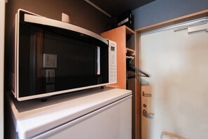 Comfort driepersoonskamer | Gratis wifi, beddengoed