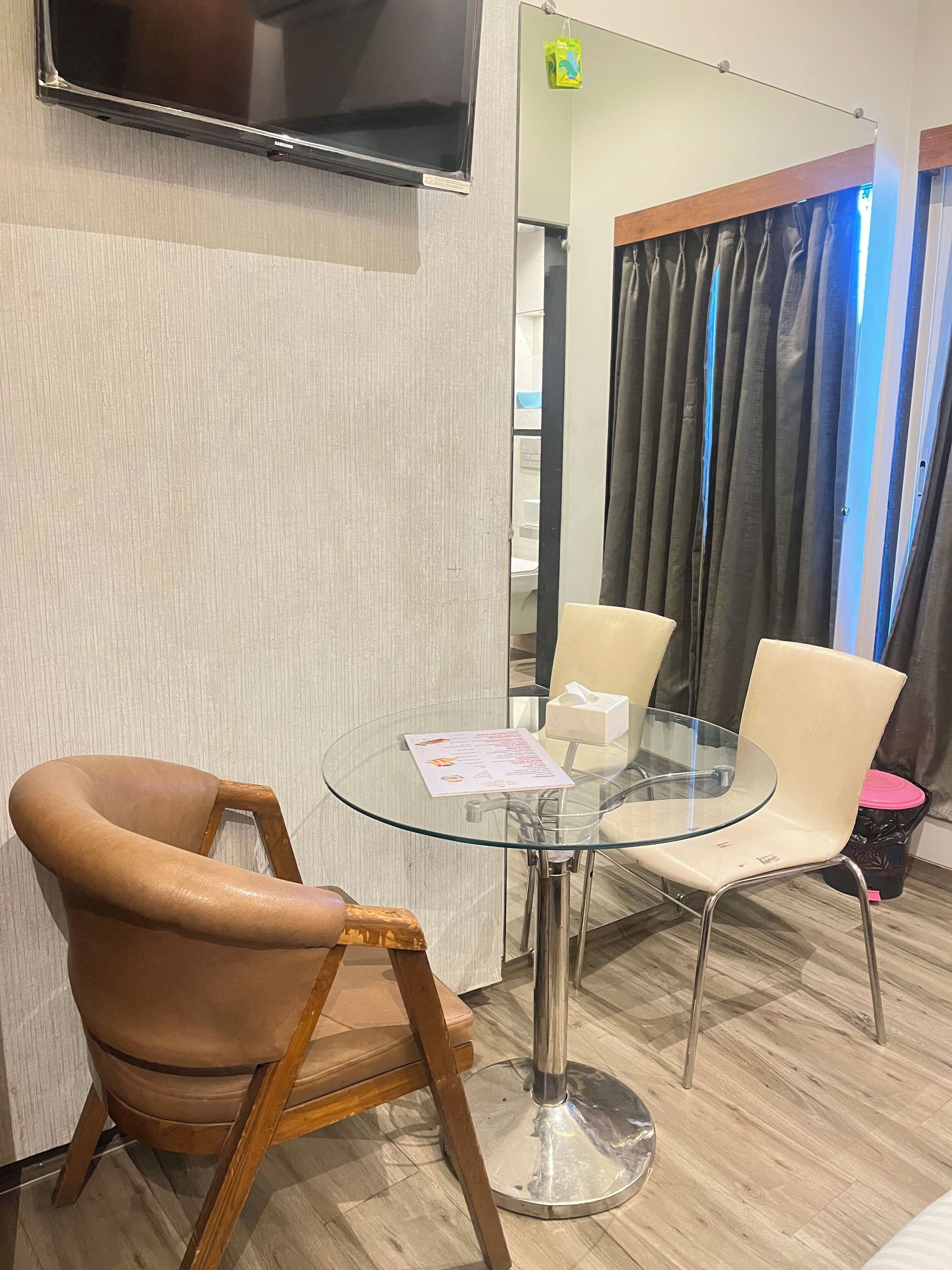 Executive Room | Living area