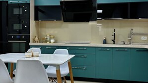 Shared kitchen - Comfort Hotel (Bishkek)